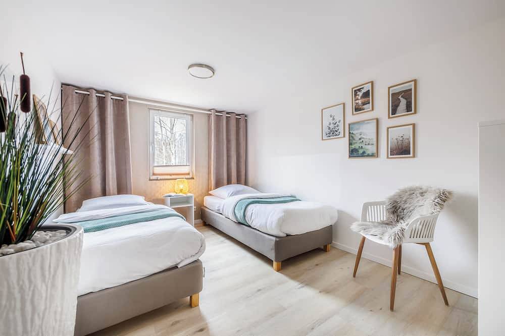 Gemütliches Ferienhaus am See I Terrasse I 2 Sz I Strand fussläufig I Feuerplatz in Grimnitzsee, Joachimsthal
