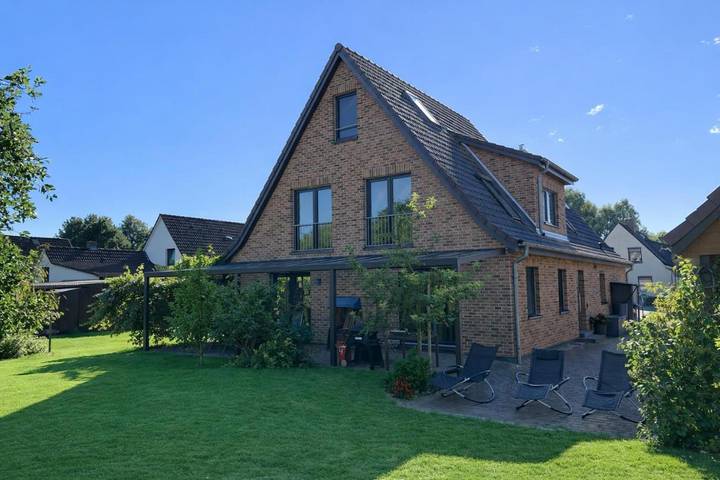 Ferienhaus für 8 Personen, mit Terrasse und Garten sowie Ausblick in der Lübeck