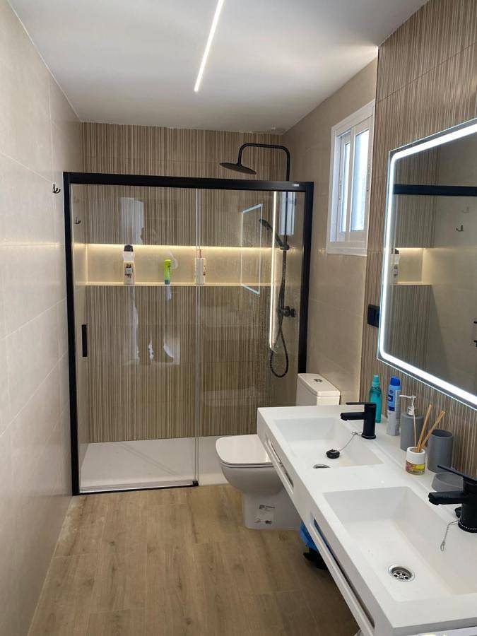 Location de vacances pour 5 personnes, avec terrasse à Lora del Río