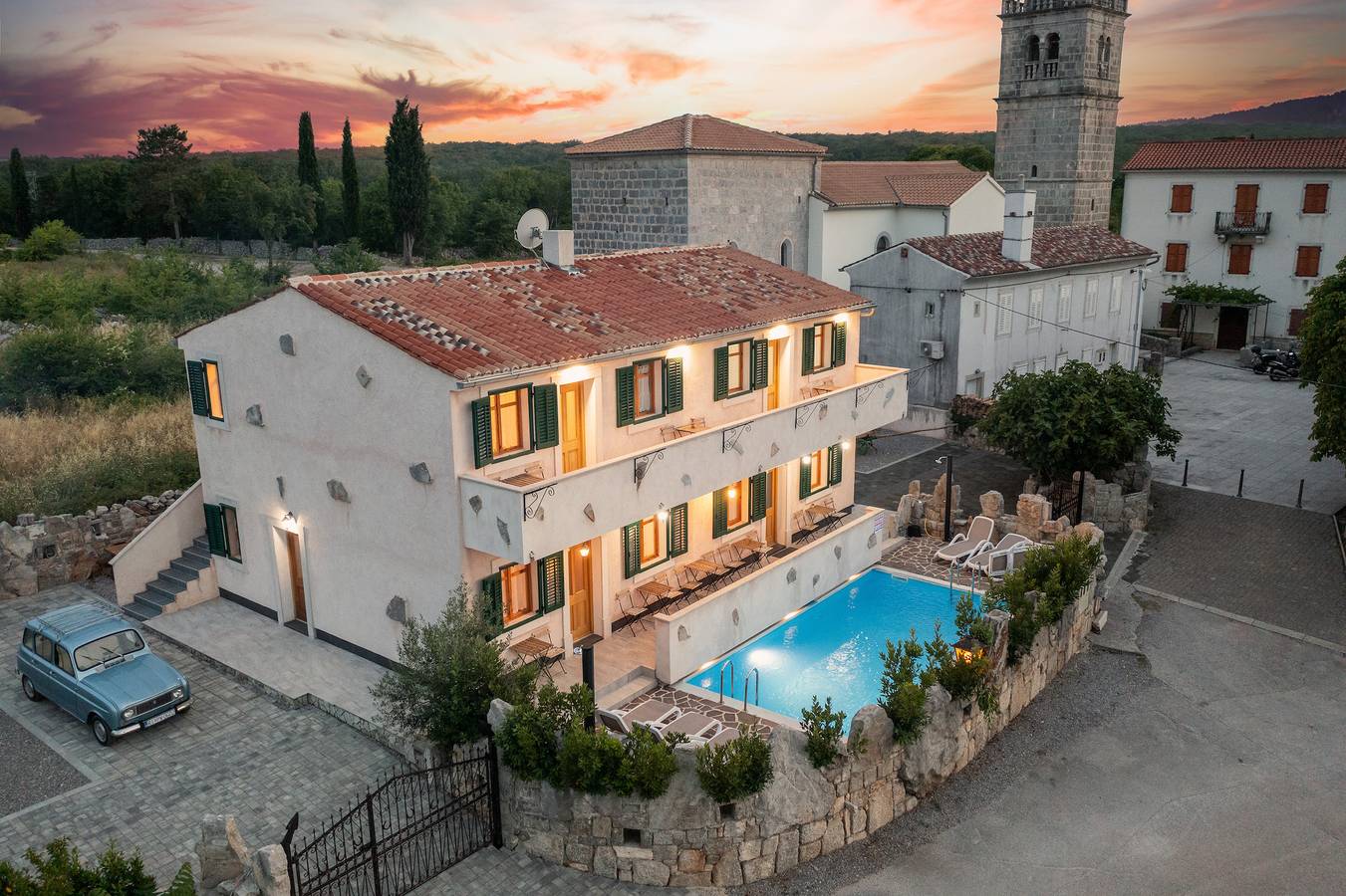 Villa per 16 Persone in Krk Città, Krk (Croazia)