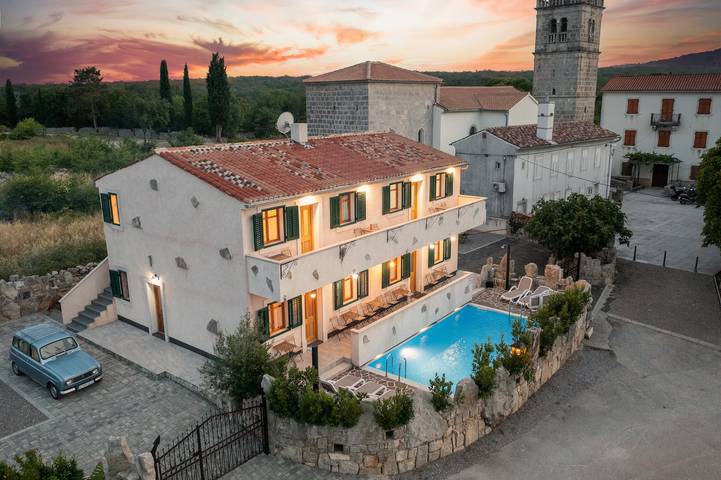 Chalet para 16 personas, con terraza y piscina, Se admiten mascotas - 1