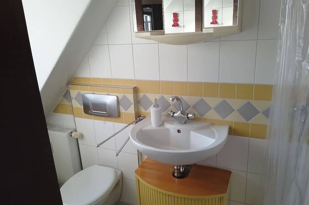 Ganze Wohnung, 1 room apartment directly on the Schwielowsee with bathing access and garden in Ferch, Schwielowsee