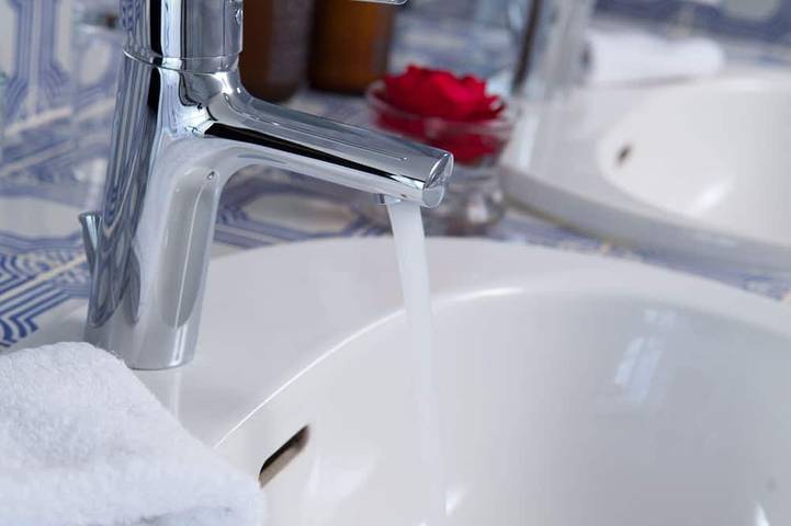 Château pour 28 personnes, avec piscine ainsi que jardin et jacuzzi dans l' Aveyron - 2