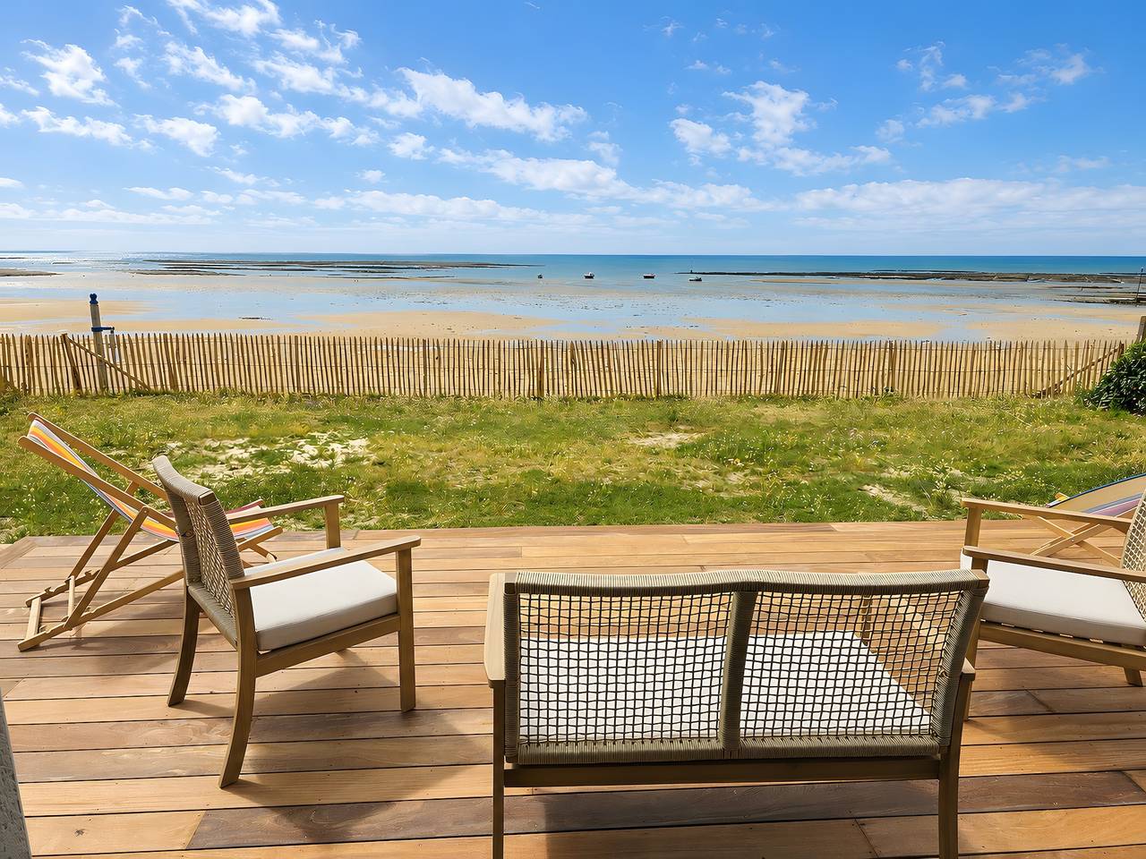Villa « Front de mer - 8 personnes » avec vue sur la mer, terrasse  in Pirou, Région de Coutances