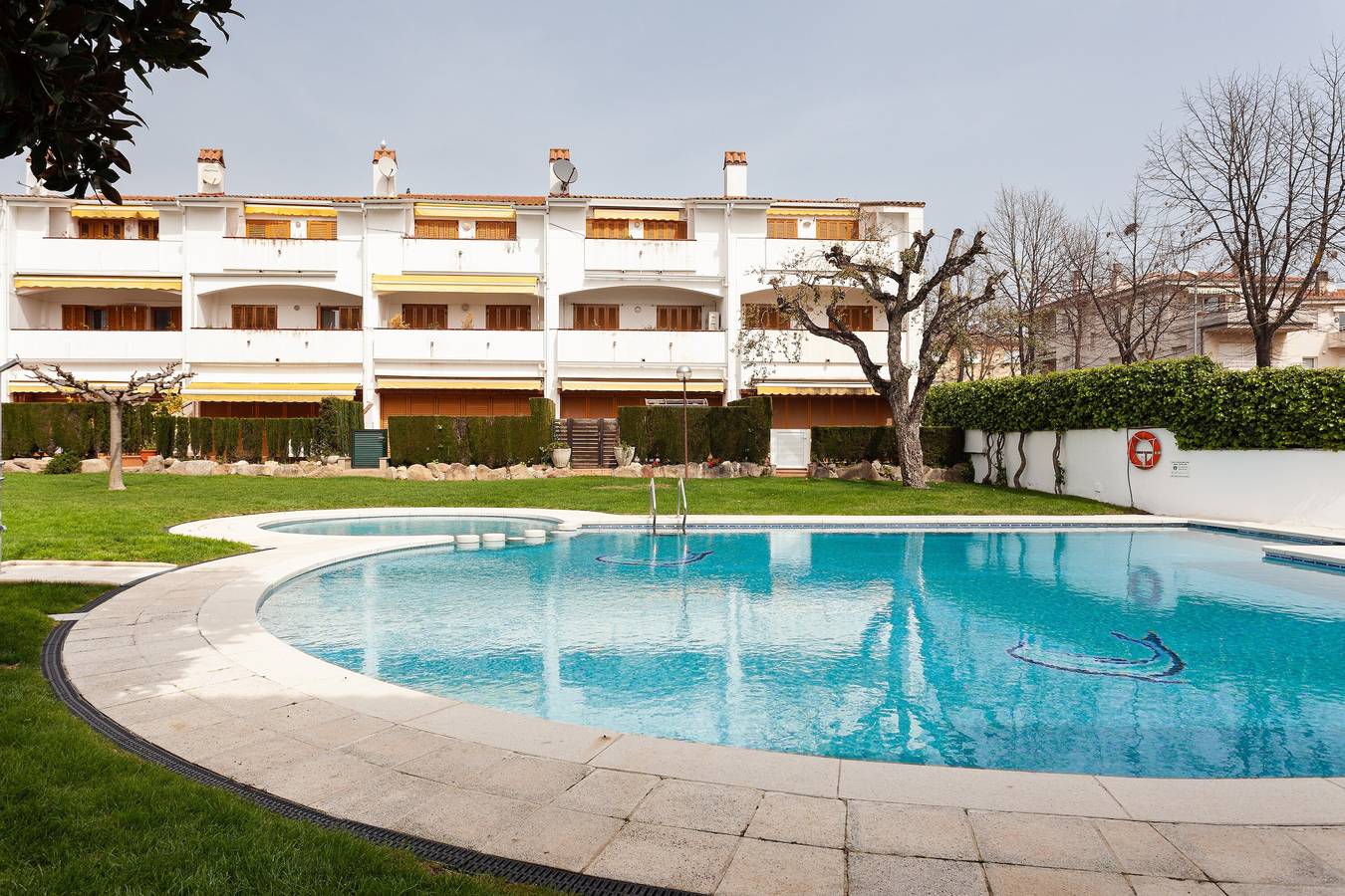 "La Marinera Beach House" con terrazas, piscinas compartidas y Wi-Fi in Platja d'Aro, Costa Brava