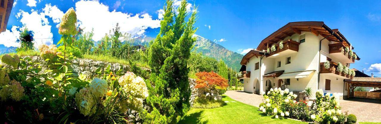 Geheel appartement, Two-Bedroom Apartment with Terrace in Algund, Ortler Alps