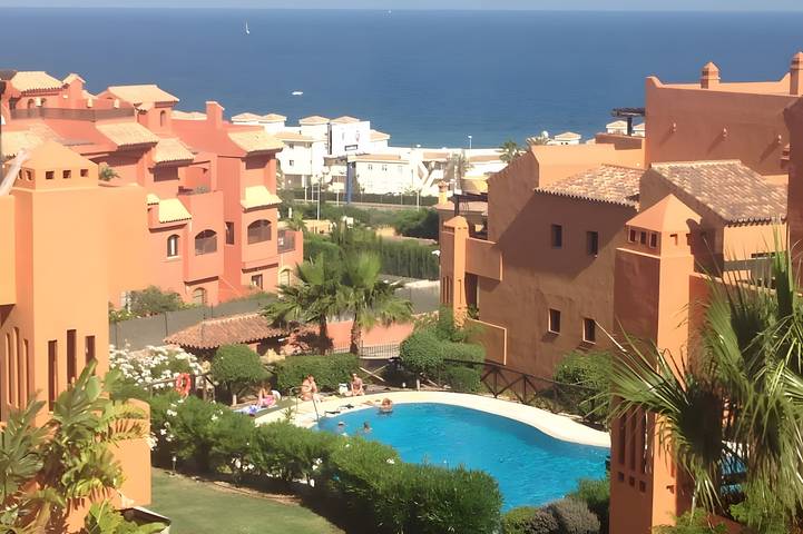 Ferienwohnung für 4 Personen, mit Balkon und Whirlpool sowie Garten und Sauna an der Costa del Sol