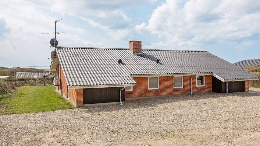 Ferienhaus für 13 Personen, mit Whirlpool und Terrasse sowie Sauna und Pool, mit Haustier in Kærgården