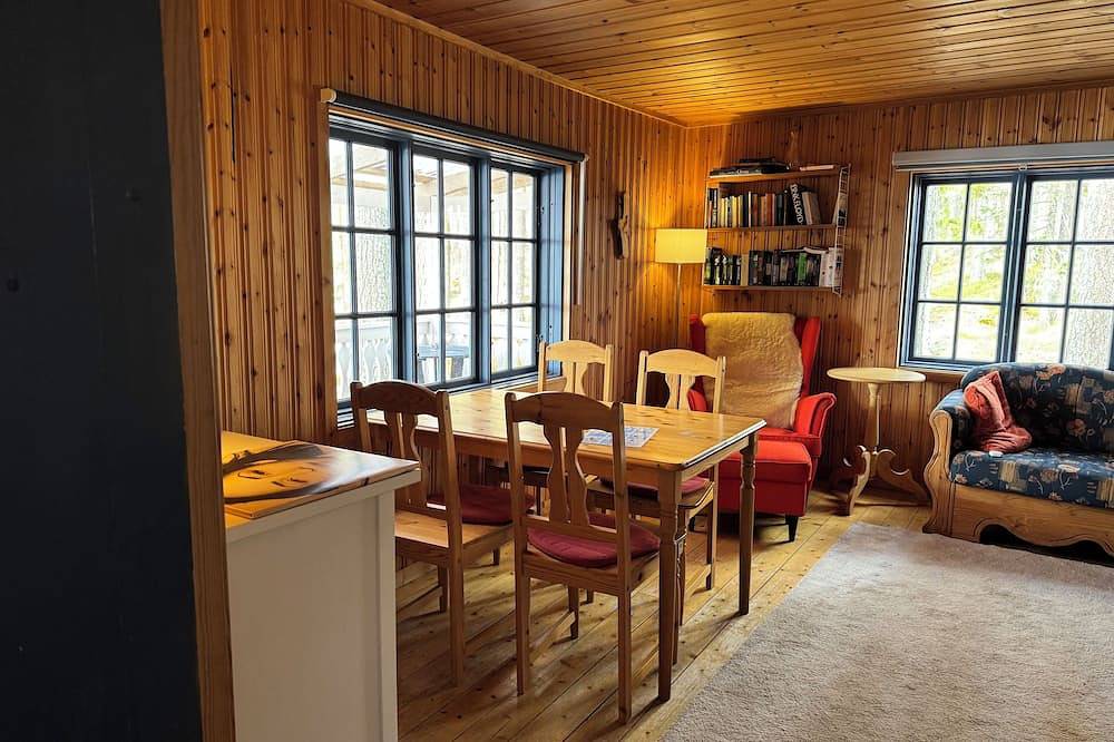 Korsnäsholmen Island Eco Lodge in Haverö, Västernorrland