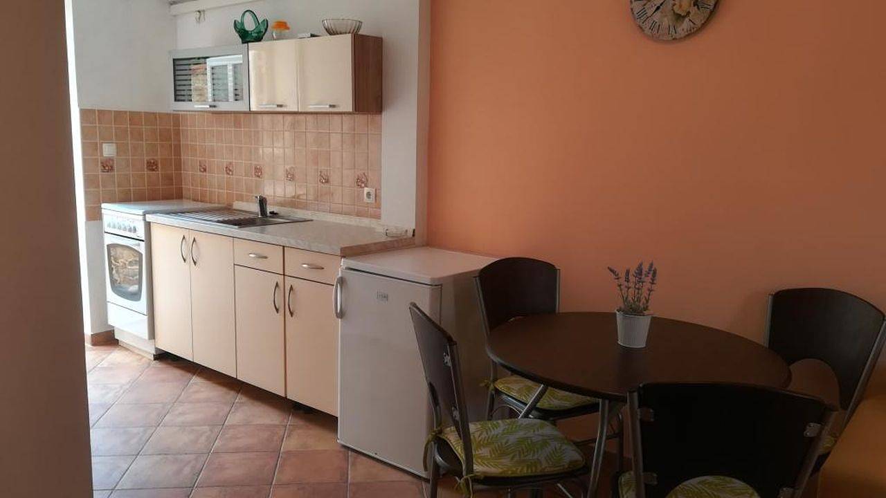 Ganze Ferienwohnung, Ferienwohnung für 4 Personen (26 m²) in Kukljica in Kukljica, Insel Ugljan