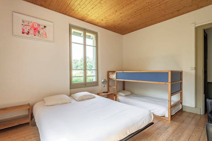 Location de vacances pour 15 personnes, avec jardin à Excenevex - 2