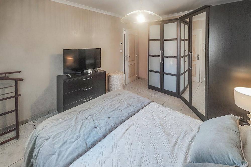 Nice home in Cessenon sur Orb in Cessenon-sur-Orb, Béziers region