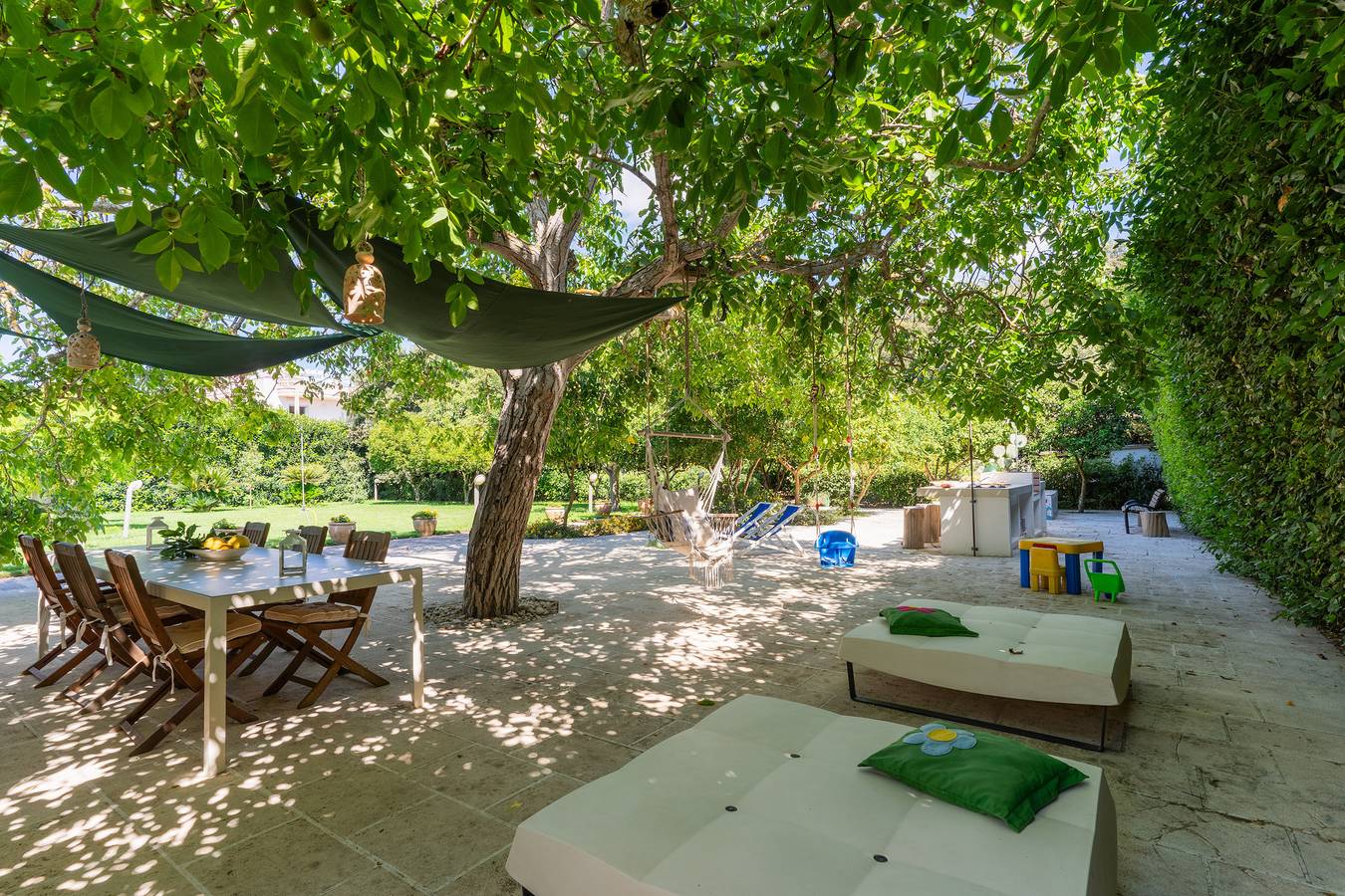 Casa vacanze 'Villetta Le More' con grande giardino a uso esclusivo, Wi-Fi e aria condizionata in Ruffano, Golfo di Taranto