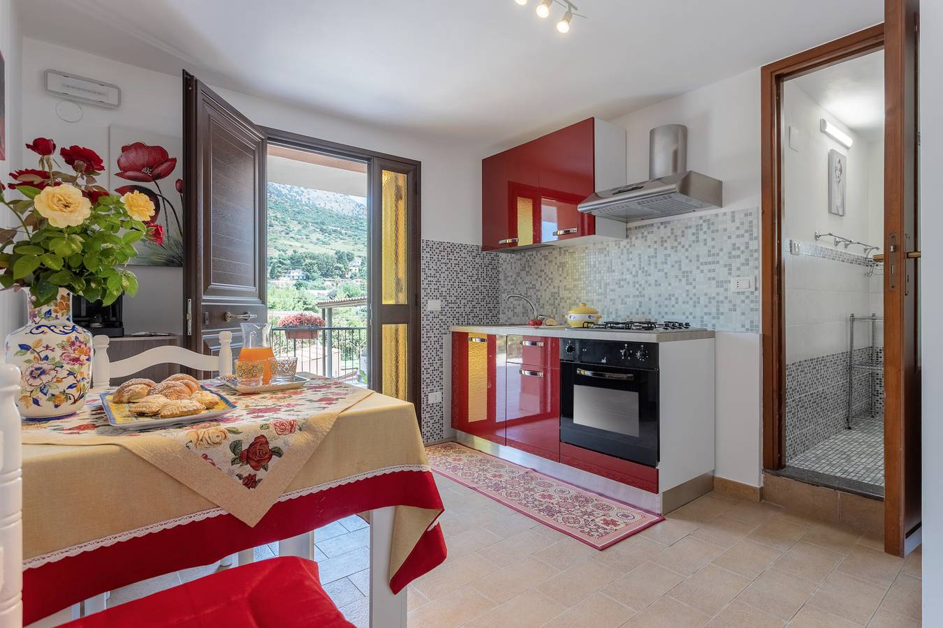 Casa vacanze 'Villa Salvatore' con vista sulle montagne, terrazza e Wi-Fi in Torretta, Provincia di Palermo