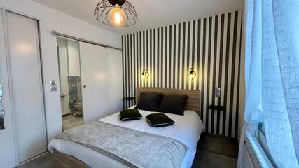 Gîte pour 4 personnes, avec jacuzzi à Favières
