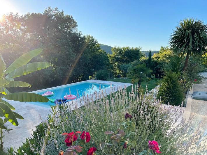 Gîte pour 8 personnes, avec Piscine à Aubas - 4
