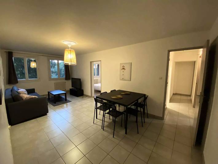 Location de vacances pour 8 personnes dans Calanques