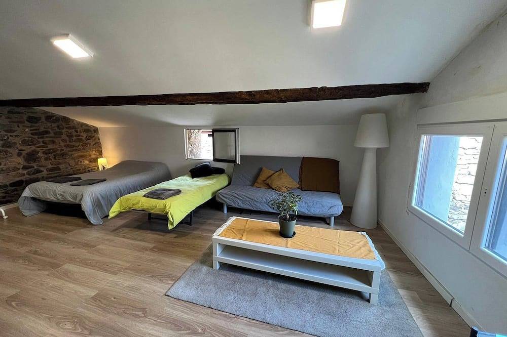 Habitaciones Para 15 Personas en el Centro de Biescas in Biescas, Pyrénées espagnoles