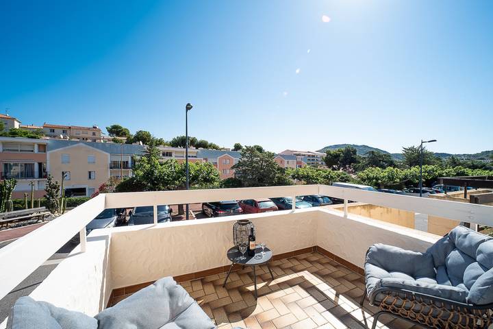 Location de vacances pour 7 personnes, avec Terrasse et Jardin à Port-Vendres