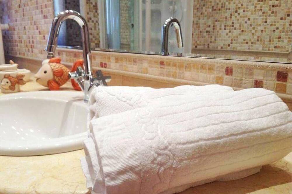 Entire apartment, Casa Sarado in Polignano a Mare, Bari Province