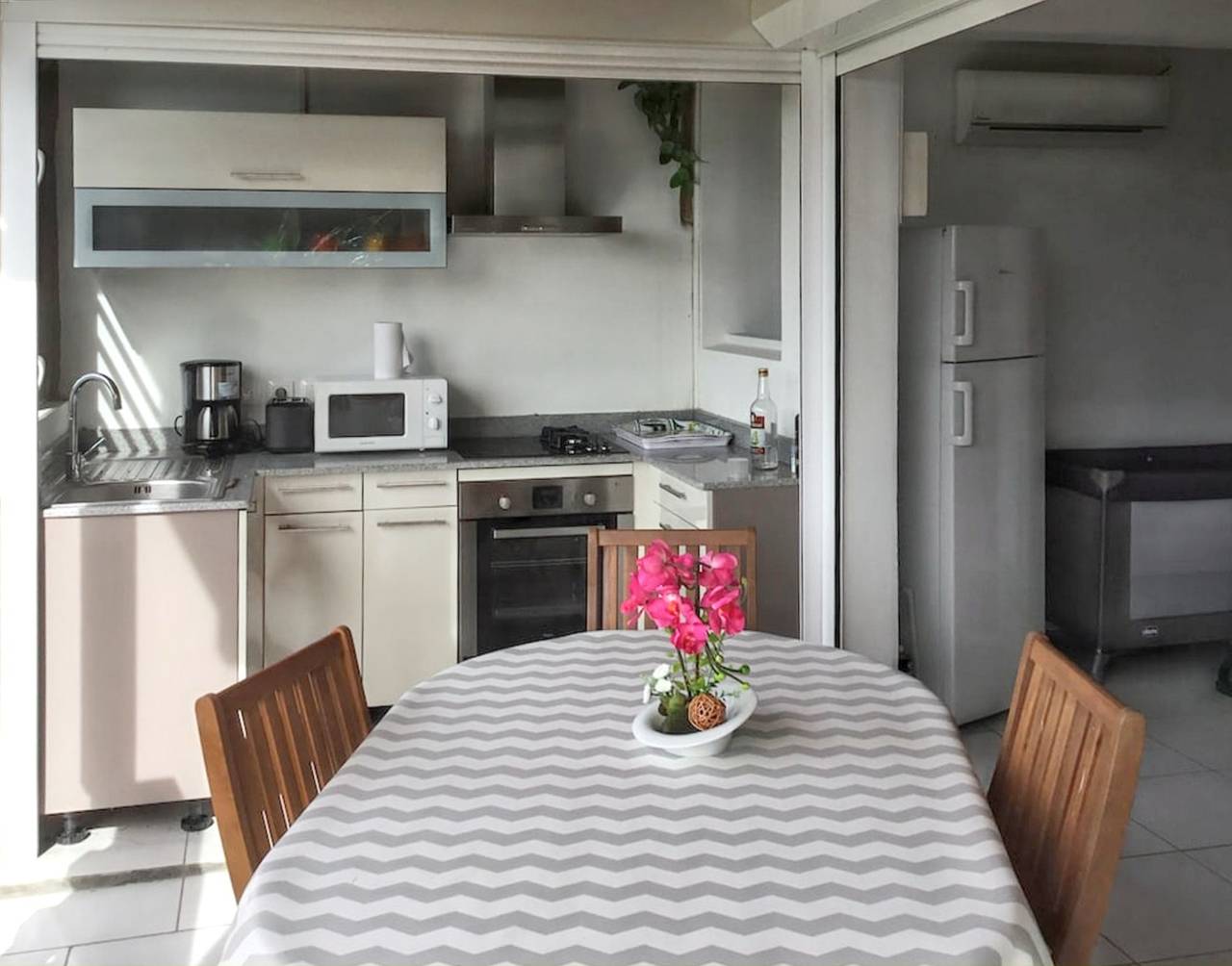 Entire apartment, Charming Apartment Deshaies Sea View in Deshaies, Guadeloupe (Caribbean)