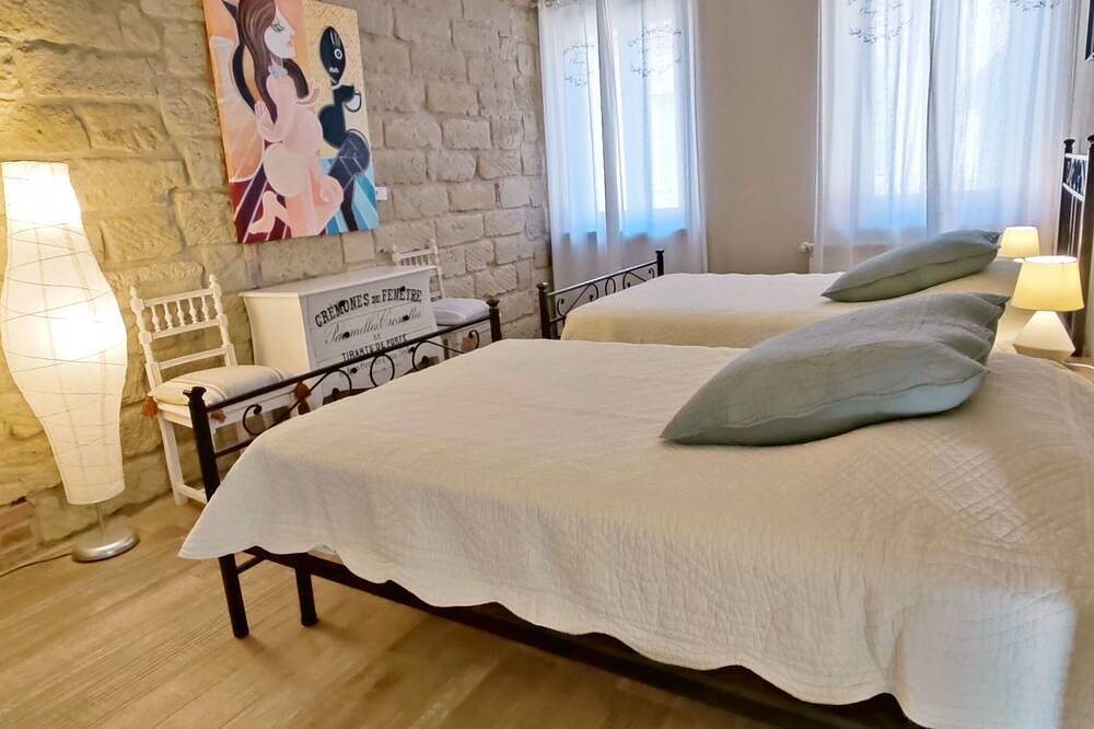 Casa indipendente con giardino e piscina, jacuzzi, palestra e sauna in Ottiglio, Provincia d'Alessandria