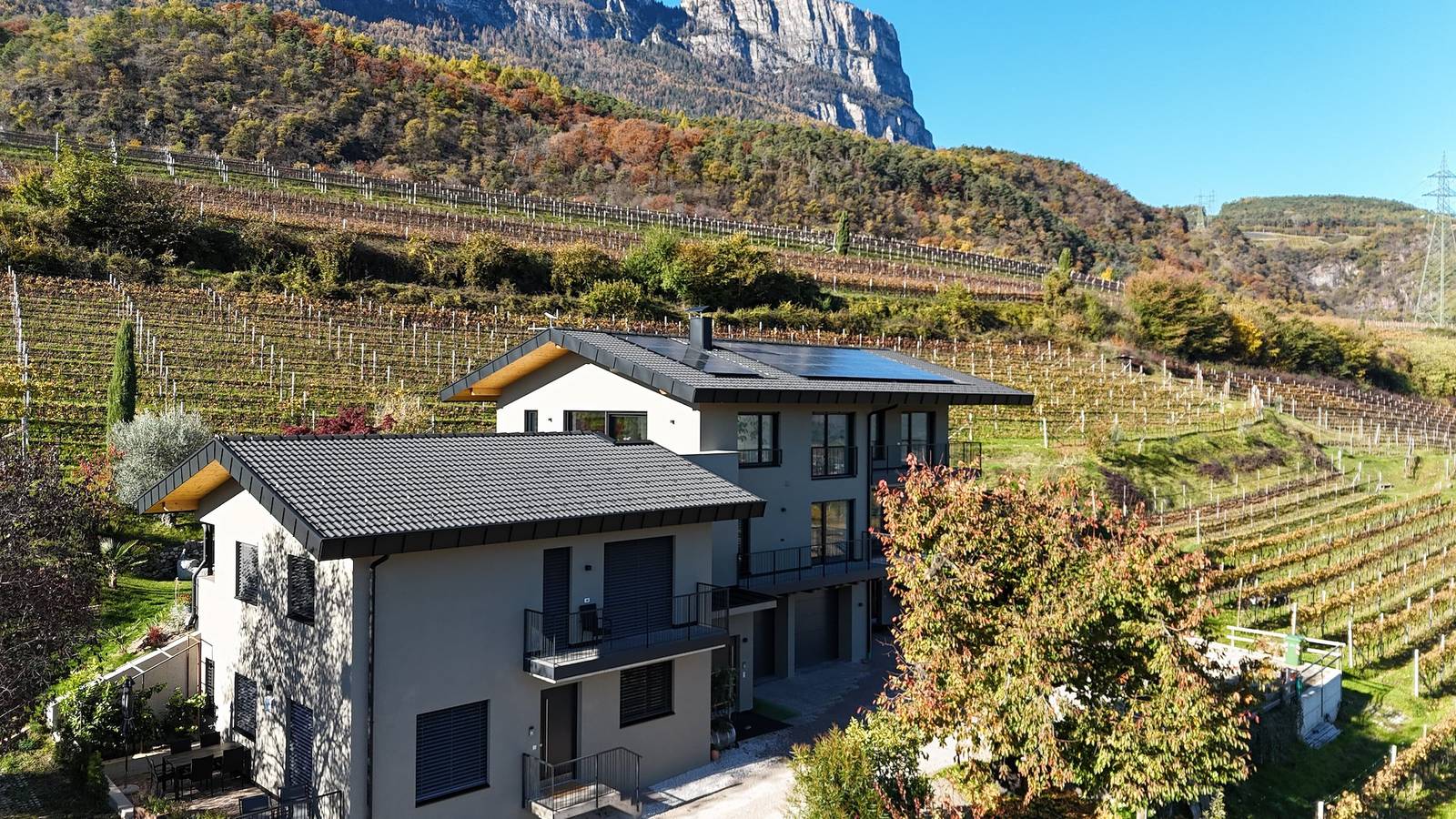 Ganze Wohnung, Ferienwohnung 'Obergfillhof' mit Bergblick, privater Terrasse und Balkon in Berg (Eppan), Eppan an der Weinstraße