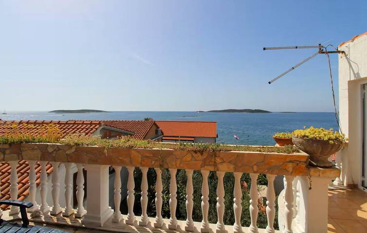 Ferienwohnung für 6 Personen, mit Terrasse, mit Haustier auf Vis - 3