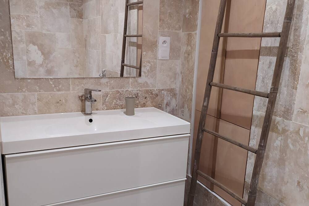 Schöne provenzalische Villa im Luberon mit privatem Pool für 12 Personen in Saignon, Regionaler Naturpark Luberon