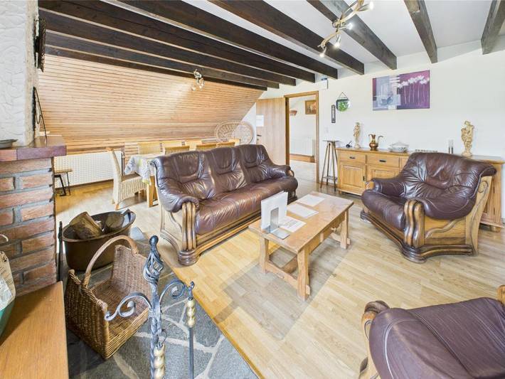 Location de vacances pour 8 personnes, avec jardin et balcon à Paliseul - 4