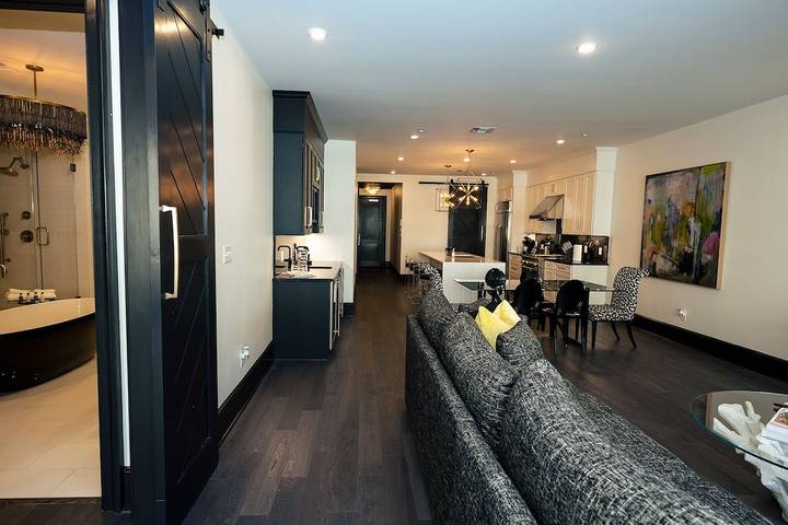 Hotel for 6 people in Louisiana