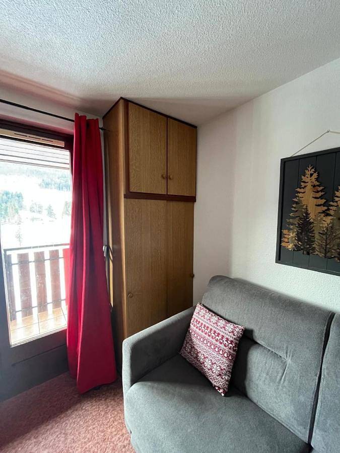Appartement entier, Appartement dans le Jura 4 personnes in Mijoux, Parc naturel régional du Haut-Jura