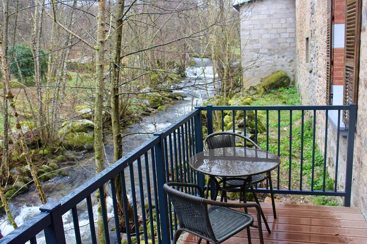Gîte pour 4 personnes, avec Terrasse et Jardin
