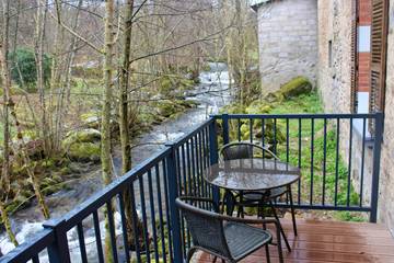 Gîte pour 4 personnes, avec terrasse et jardin dans Nièvre