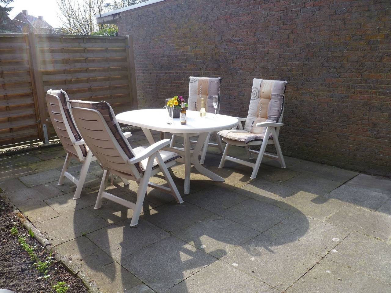 Ganze Ferienwohnung, Ferienwohnung Luna - Appartement/Fewo, Dusche, Wc, 1 Schlafraum in Aurich, Nordseeküste