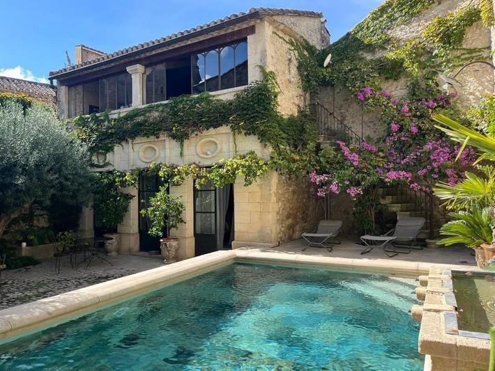 Maison d’hôte pour 2 personnes, avec Balcon et Terrasse ainsi que Piscine et Vue