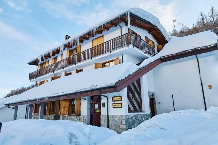 Location de vacances pour 2 personnes, avec terrasse, animaux acceptés dans Borgata Sestriere
