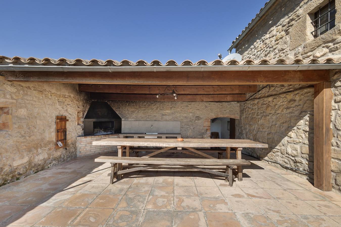 Casa Rural La Moixella: Katalanisches Landhaus von 1780 mit privatem Pool und Pyrenäenblick in Lladurs, Lleida Provinz