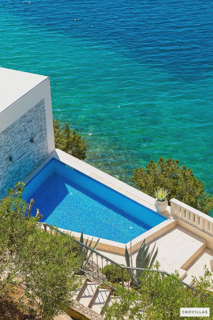 Villa para 13 pessoas com vista para o mar in Vinisce, Condado de Split-Dalmácia