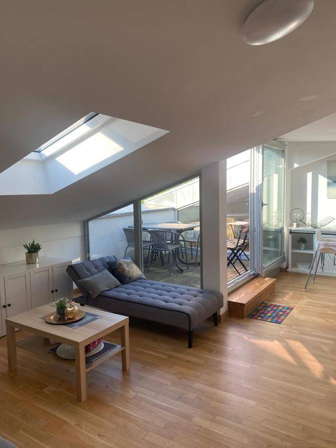Ferienwohnung für 4 Personen, mit Balkon und Terrasse sowie Garten und Seeblick in Spandau