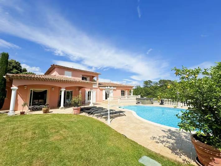 Luxusvilla mit Spa, Sauna und Billardtisch in Montauroux, Mittelmeerküste (Frankreich)