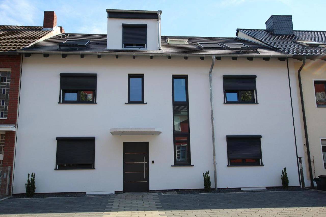 Ganze Wohnung, Apartment Wesseling Zentrum Nauerz in Wesseling, Rhein-Erft-Kreis