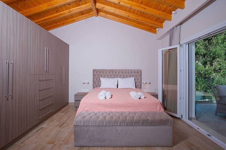 Nikolakis Villa nur wenige Schritte vom Kerasia Strand, Korfu in Paralia Kerasia, Korfu