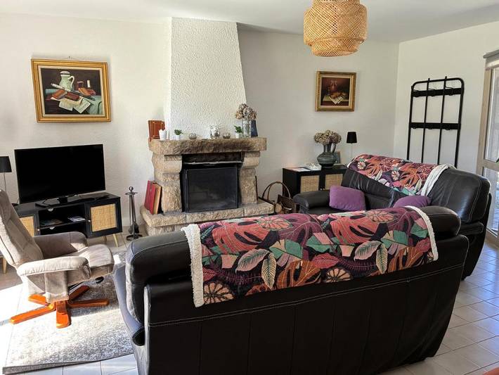 Location de vacances pour 7 personnes, avec jardin ainsi que vue et terrasse, animaux acceptés à Sizun