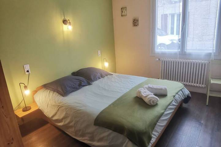 Gîte 8 personnes , 4 chambres, à la campagne. idéal pour les familles, les amis. in Xanton-Chassenon, Fontenay-le-Comte