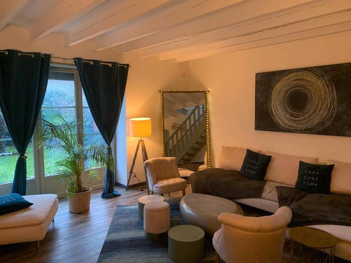 Cottage pour 10 personnes, avec jacuzzi ainsi que terrasse et piscine dans Saint-Lumine-de-Coutais