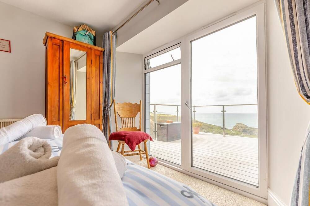 Entire apartment, 1 Bed in Tintagel (oc-pc084) in Tintagel, Pentire Point - Widemouth