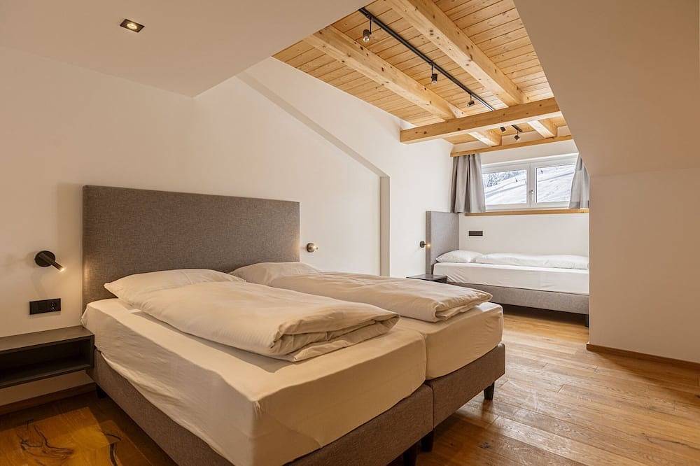 Ganze Wohnung, Üppige Ferienwohnung in Tirol mit Sauna in Lechtaler Alpen, Lermoos