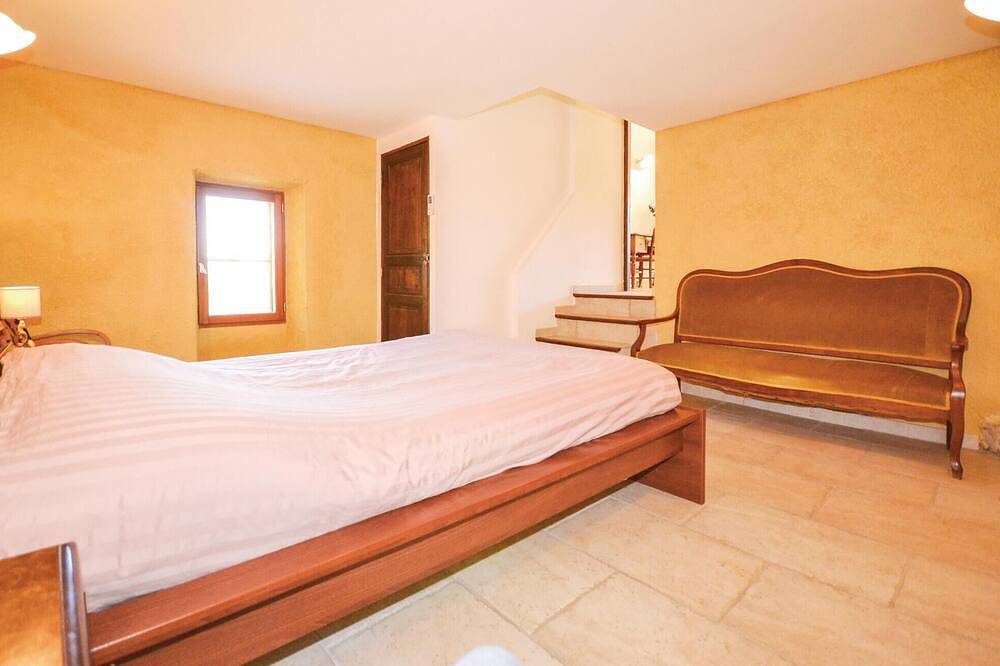 Acogedora casa en Apt con Wifi in APT, Parque natural regional del Luberon
