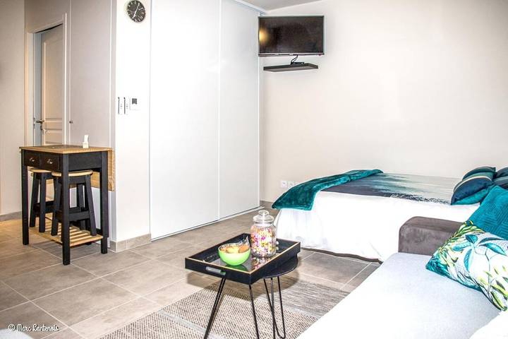 Gîte pour 2 personnes, avec jardin dans Abondant - 4